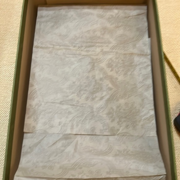 Gucci empty box with tissue, certificates and dust bag ❤️ - Picture 7 of 14